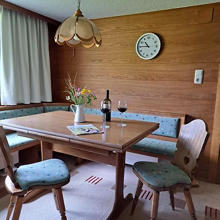 Familienfreundliches Bregenzerwaelderhaus Au (Vorarlberg)