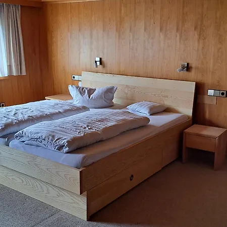 Familienfreundliches Bregenzerwaelderhaus Au (Bregenz)