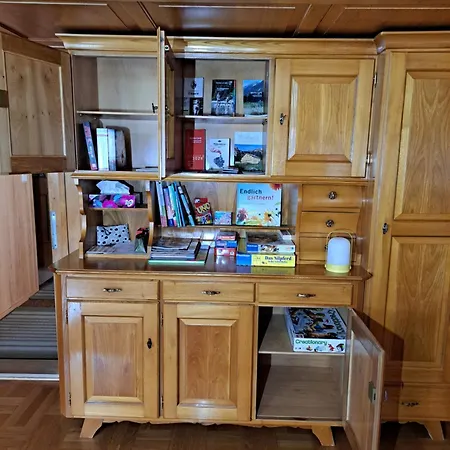 Familienfreundliches Bregenzerwaelderhaus Feriehus