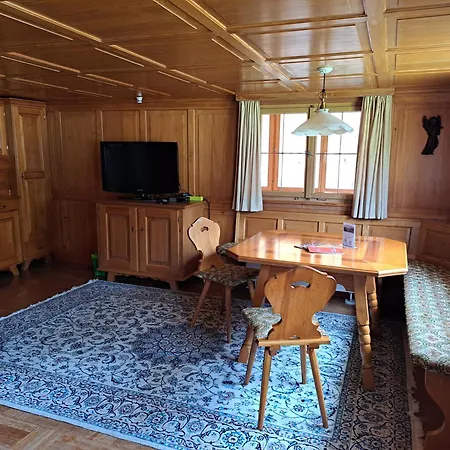 Familienfreundliches Bregenzerwaelderhaus